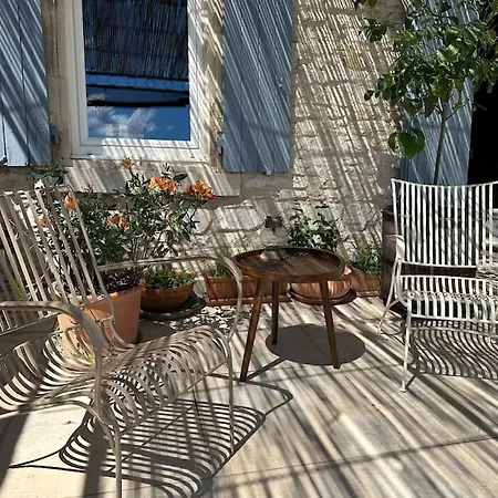 Jolie Maison Atypique 펜션 Vezenobres